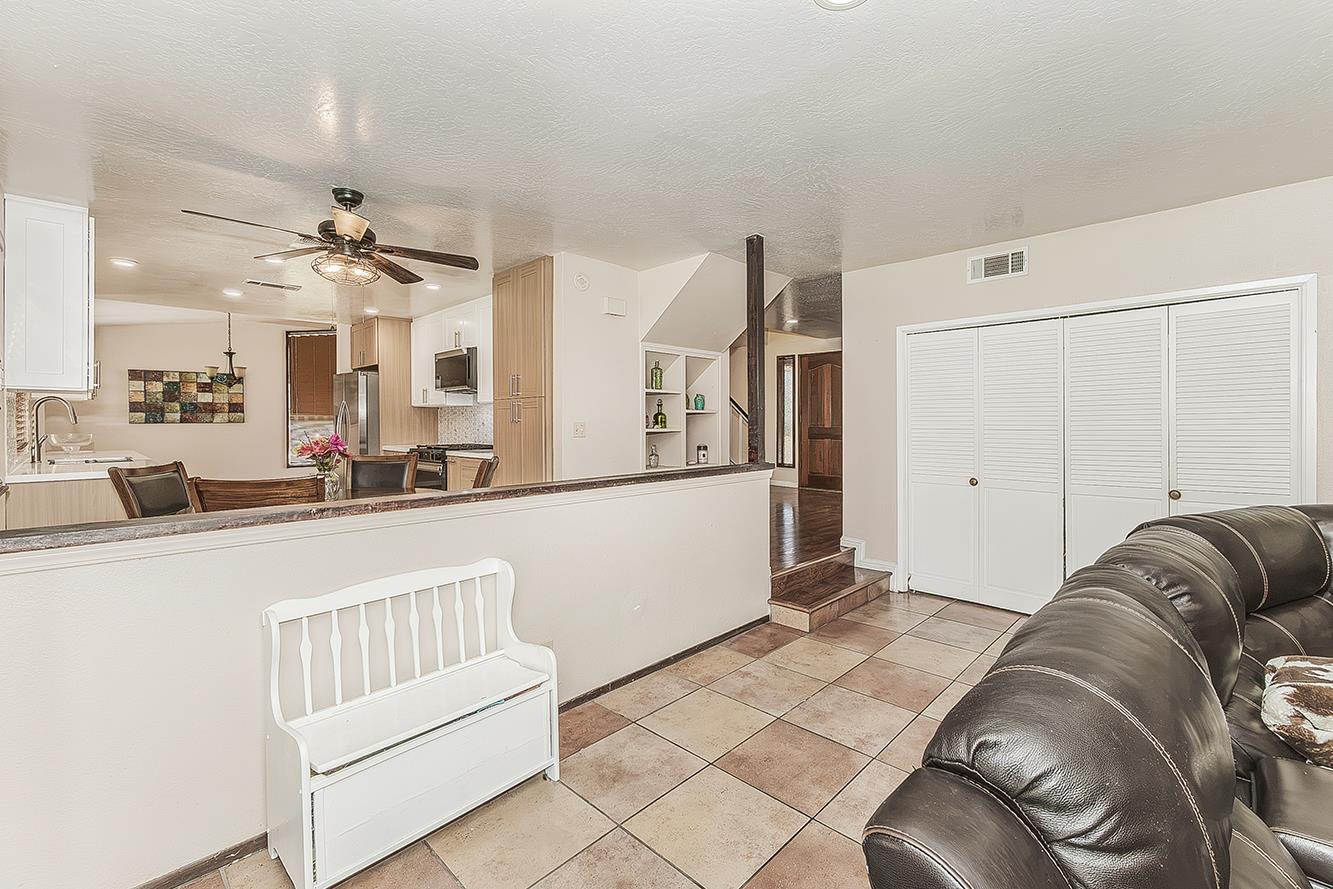 1534 S Sylmar Ave, Fresno, CA 93727