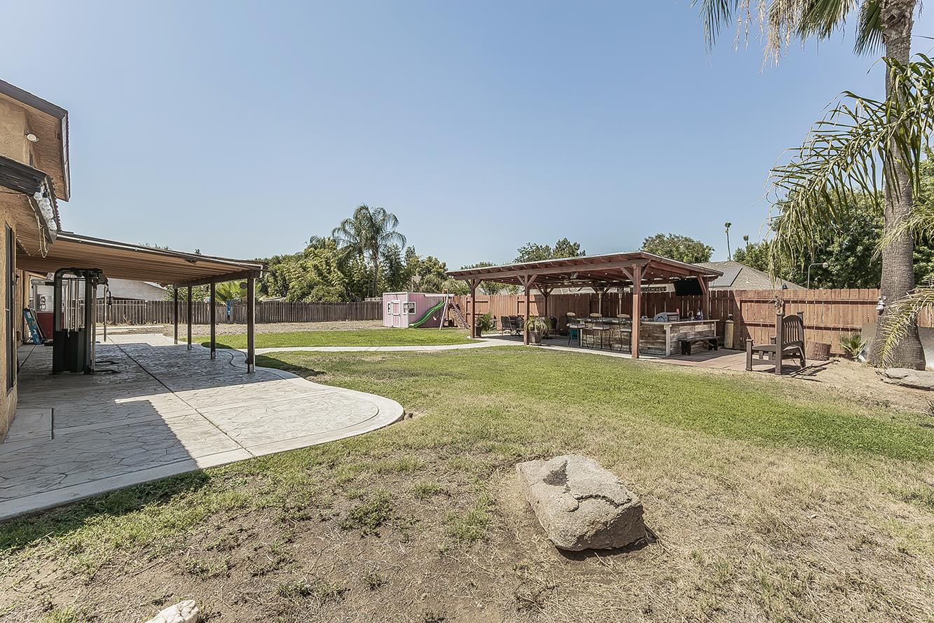 1534 S Sylmar Ave, Fresno, CA 93727