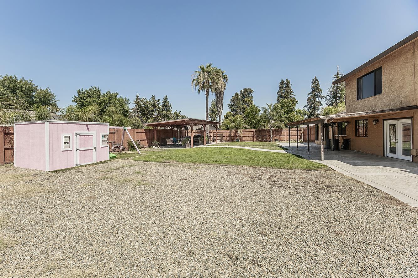 1534 S Sylmar Ave, Fresno, CA 93727