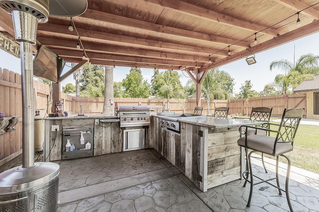 1534 S Sylmar Ave, Fresno, CA 93727