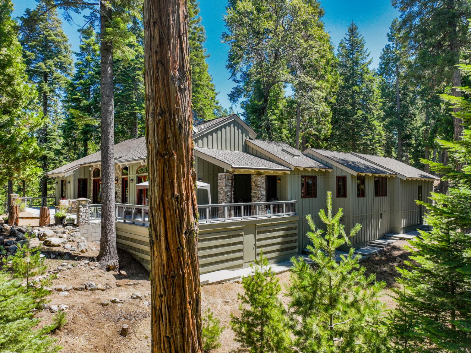 39155 Pitchwood Ln, Shaver Lake, CA 93664