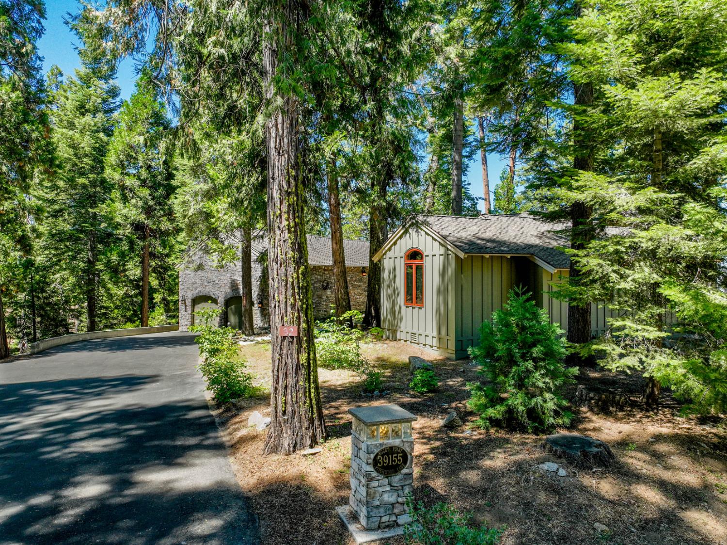 39155 Pitchwood Ln, Shaver Lake, CA 93664