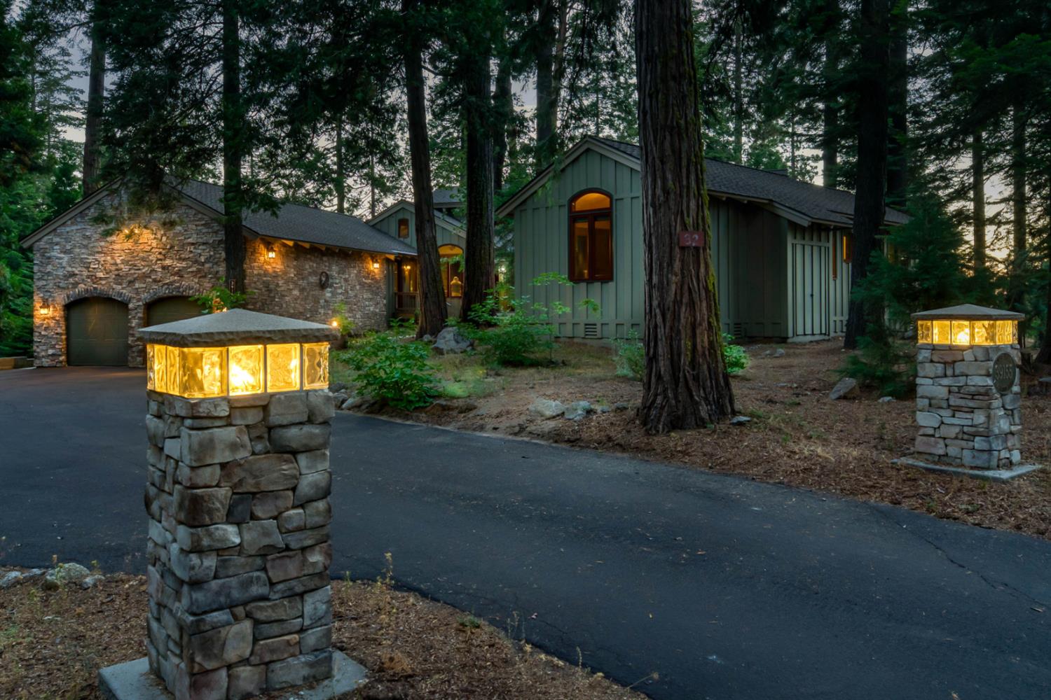 39155 Pitchwood Ln, Shaver Lake, CA 93664