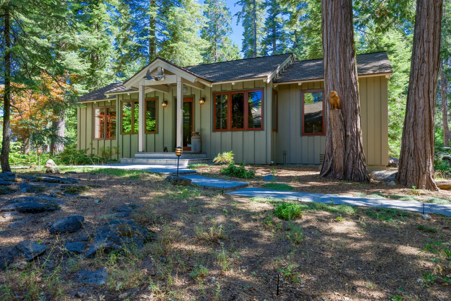 39155 Pitchwood Ln, Shaver Lake, CA 93664