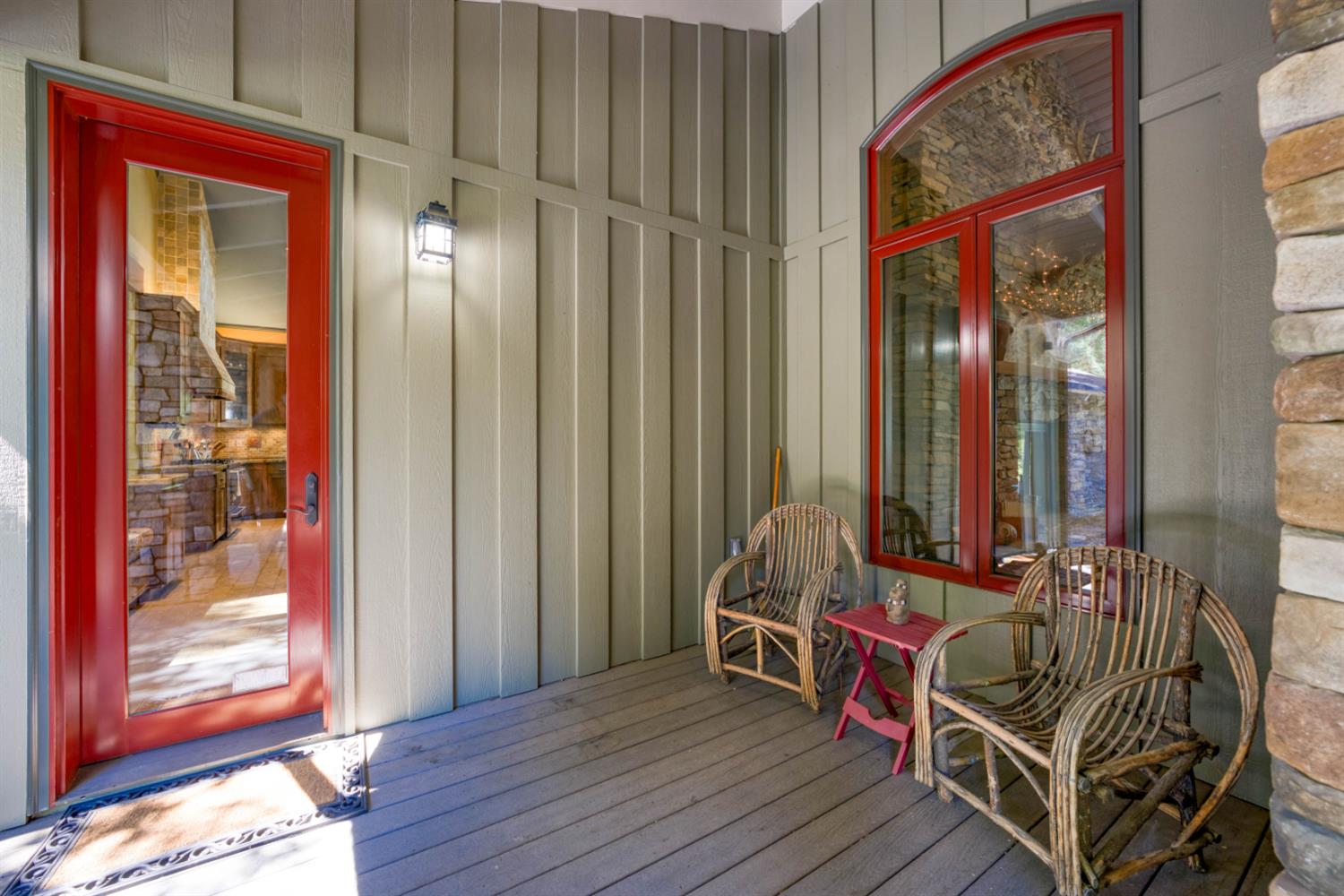 39155 Pitchwood Ln, Shaver Lake, CA 93664