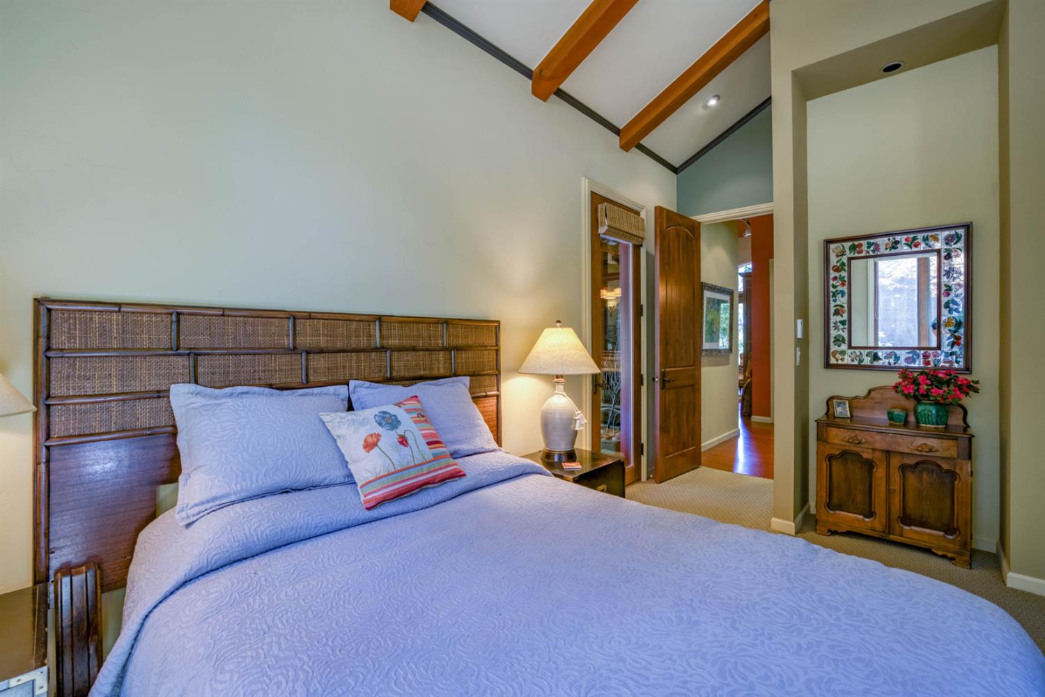 39155 Pitchwood Ln, Shaver Lake, CA 93664