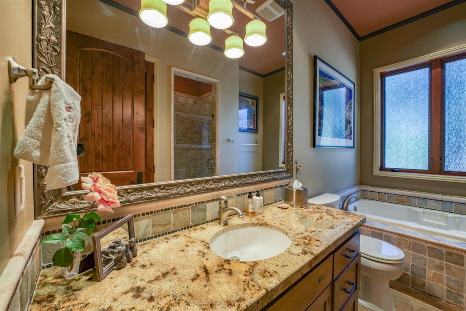 39155 Pitchwood Ln, Shaver Lake, CA 93664