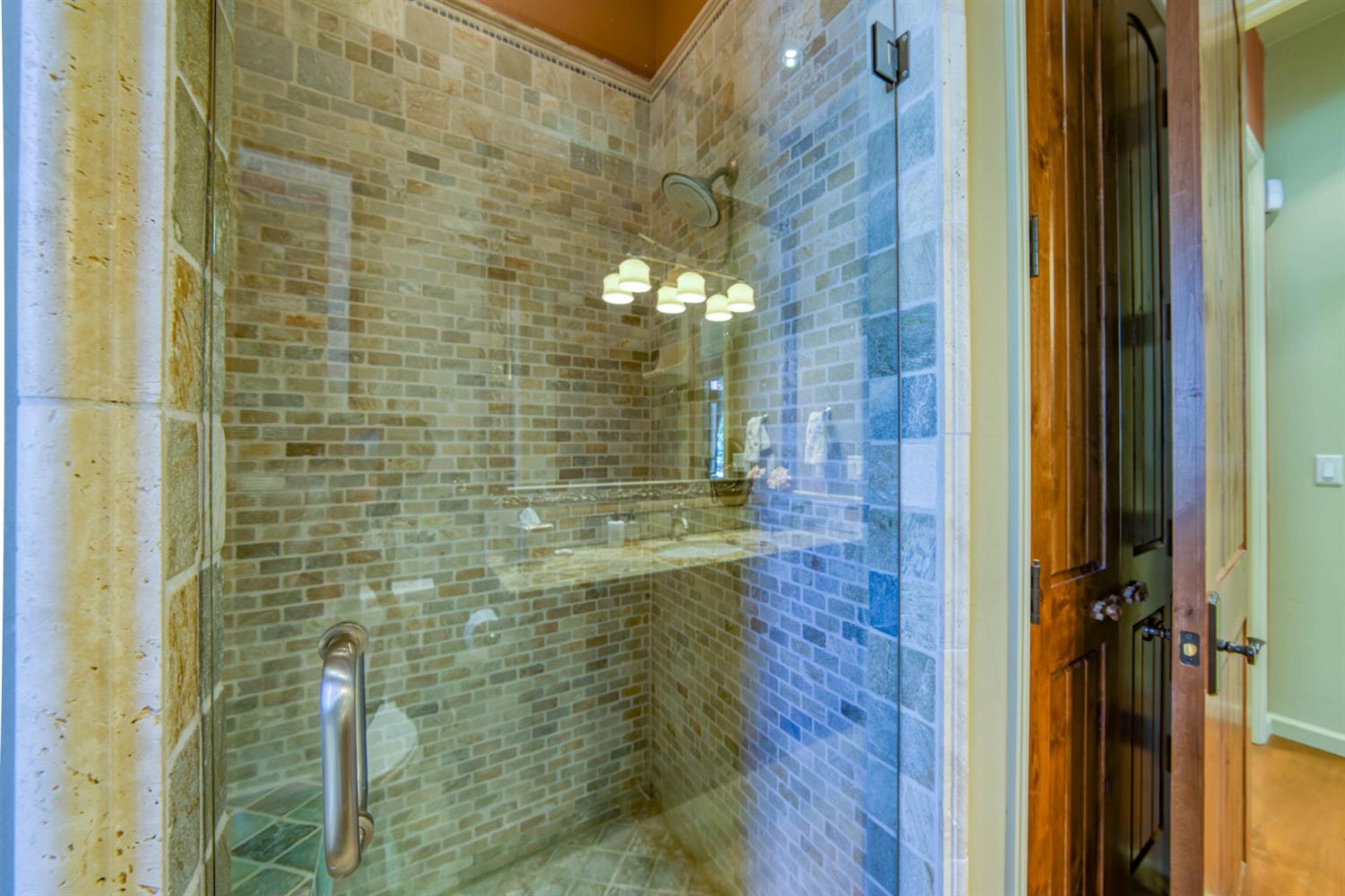 39155 Pitchwood Ln, Shaver Lake, CA 93664