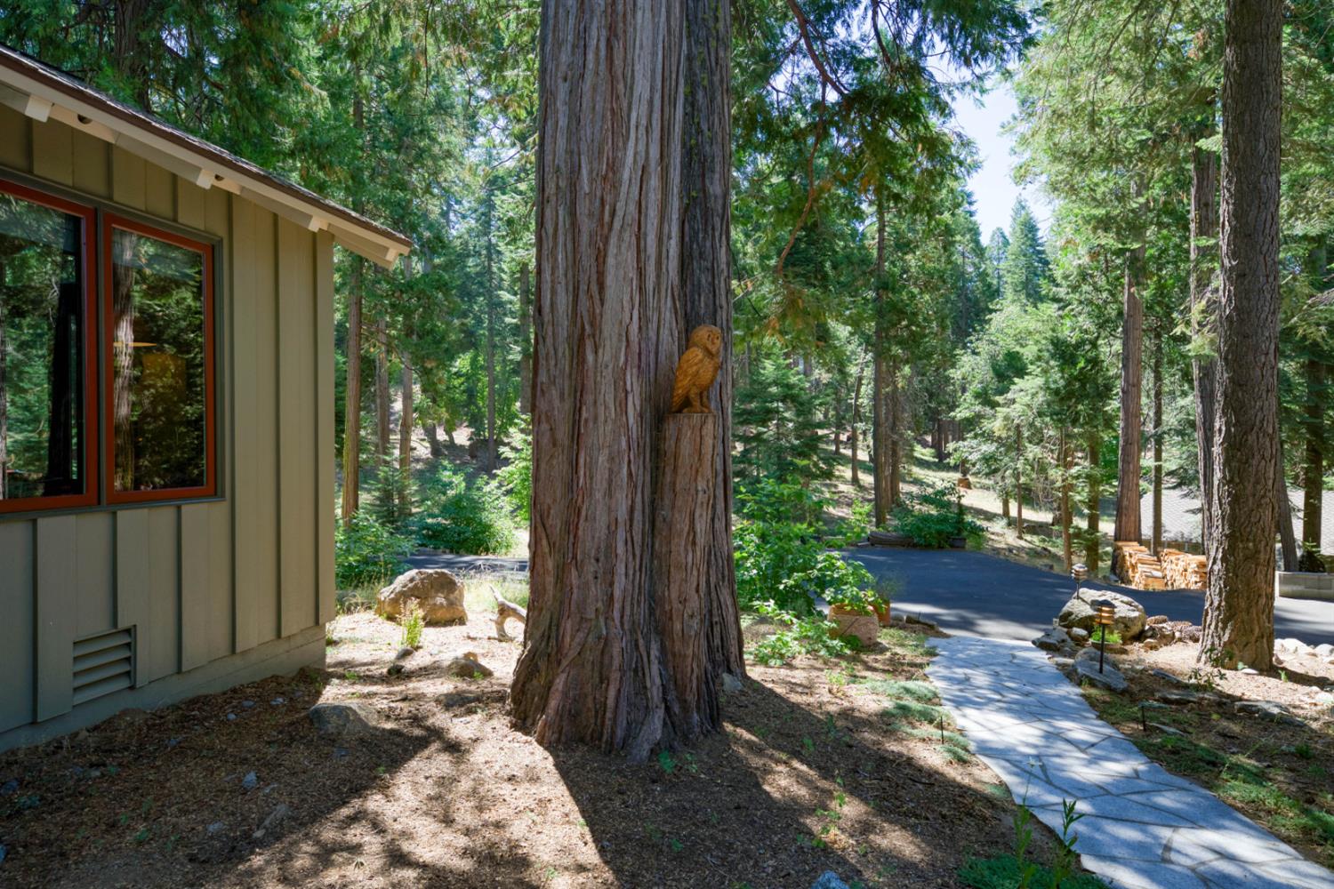 39155 Pitchwood Ln, Shaver Lake, CA 93664