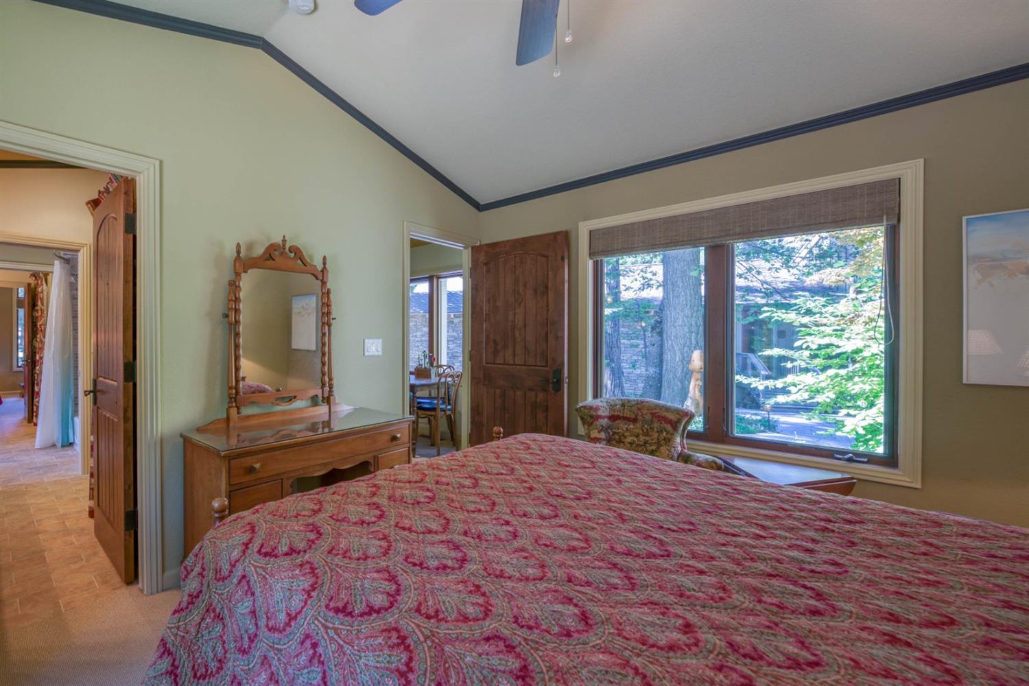 39155 Pitchwood Ln, Shaver Lake, CA 93664