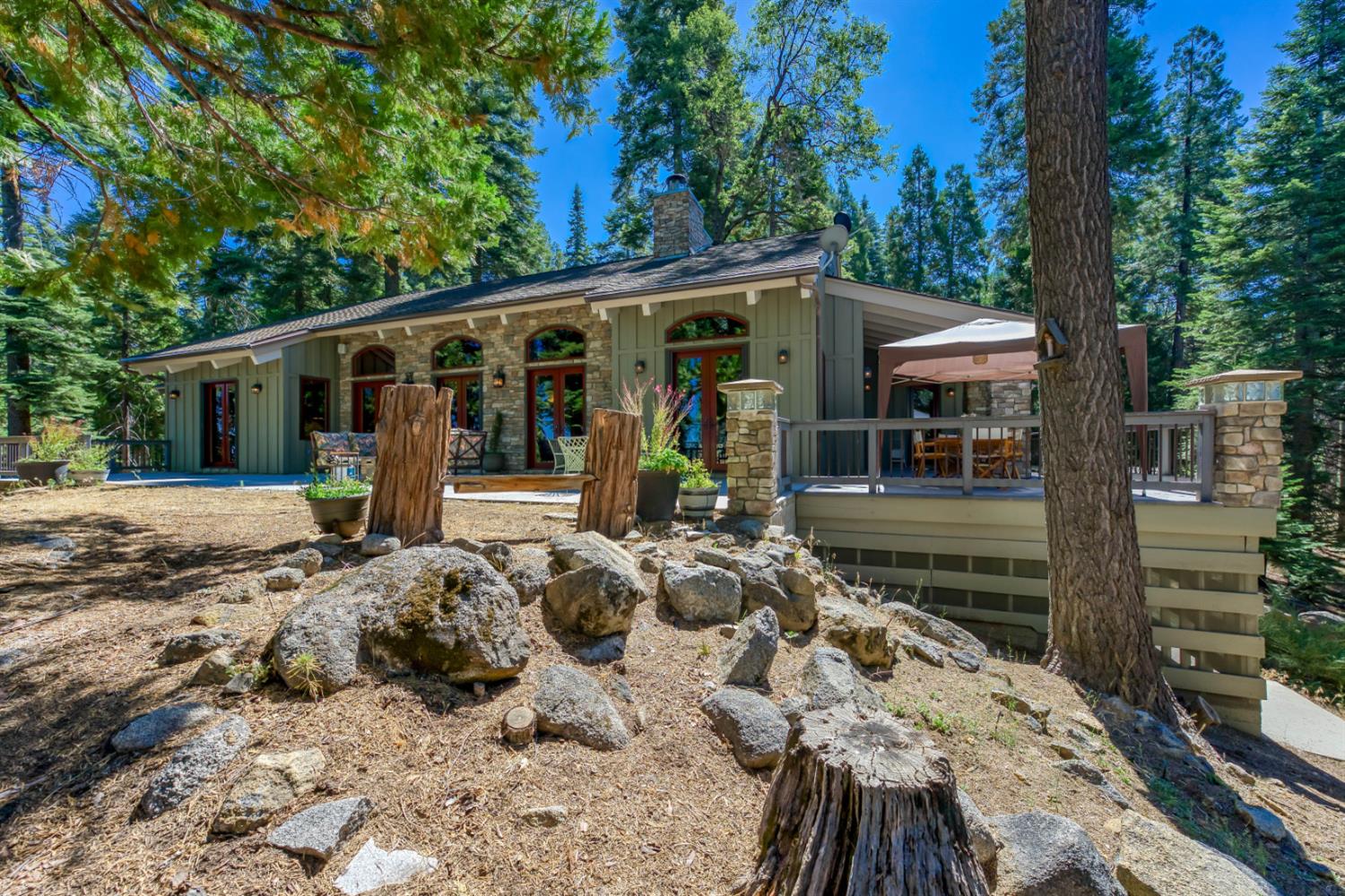 39155 Pitchwood Ln, Shaver Lake, CA 93664