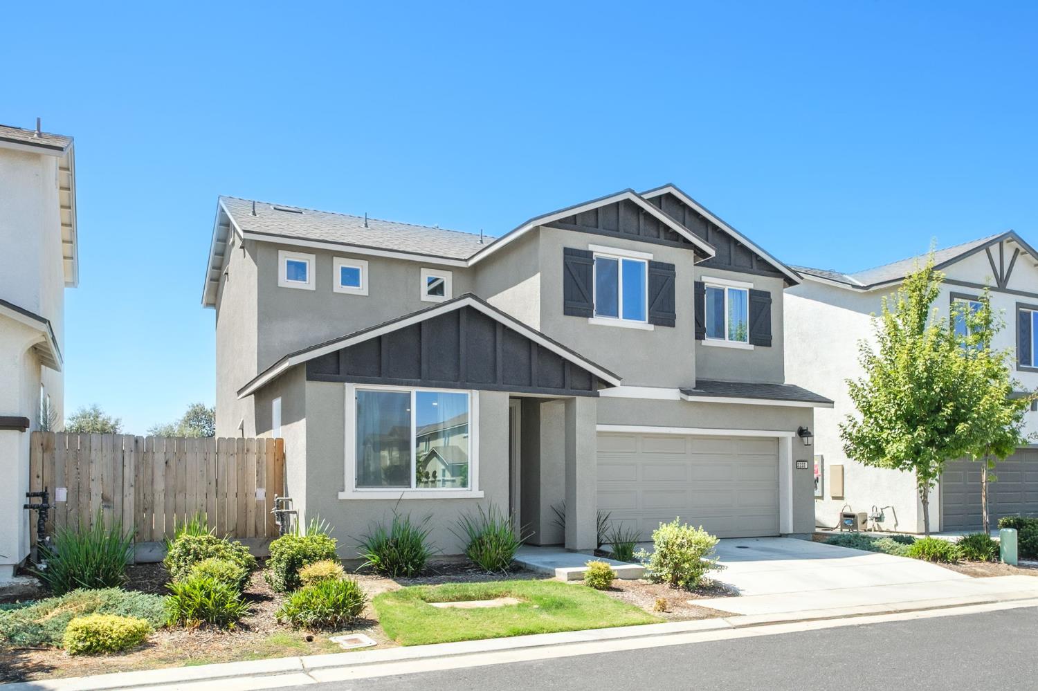 3233 E Mary Ave, Visalia, CA 93292