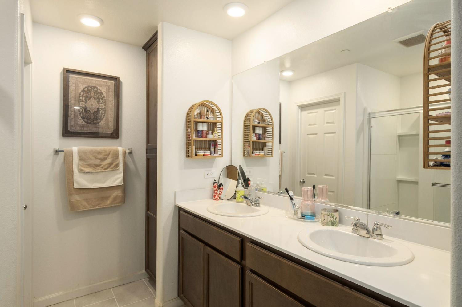 3233 E Mary Ave, Visalia, CA 93292