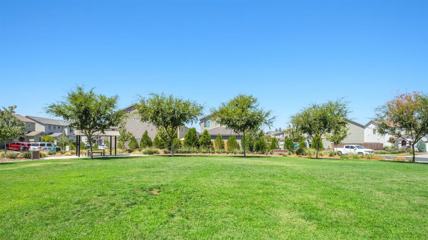 3233 E Mary Ave, Visalia, CA 93292