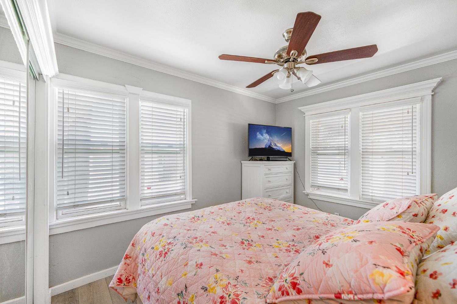 1107 E Brown Ave, Fresno, CA 93704