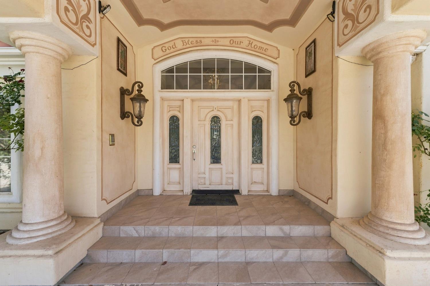 8067 N Belmont Ave, Fresno, CA 93737