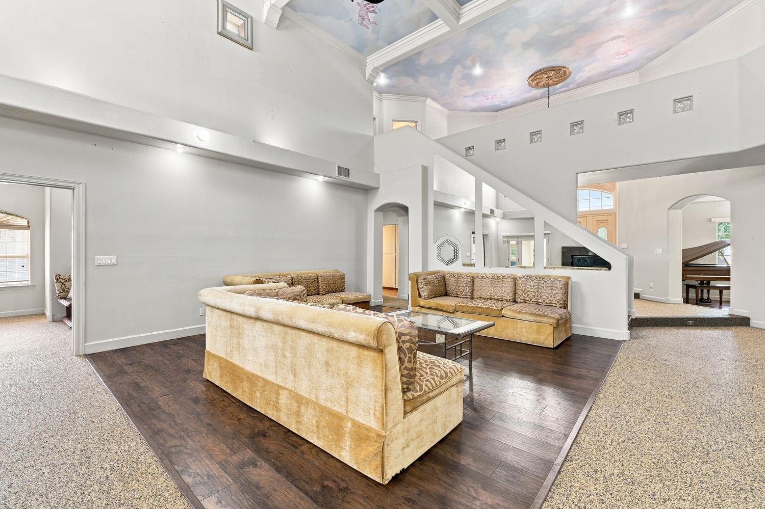 8067 N Belmont Ave, Fresno, CA 93737