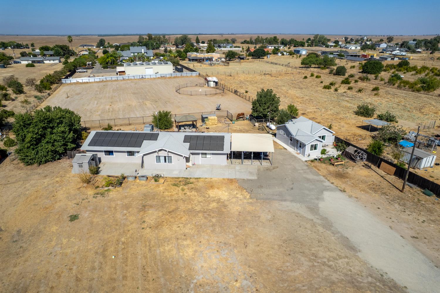 17112 Monreal Rd, Madera, CA 93636