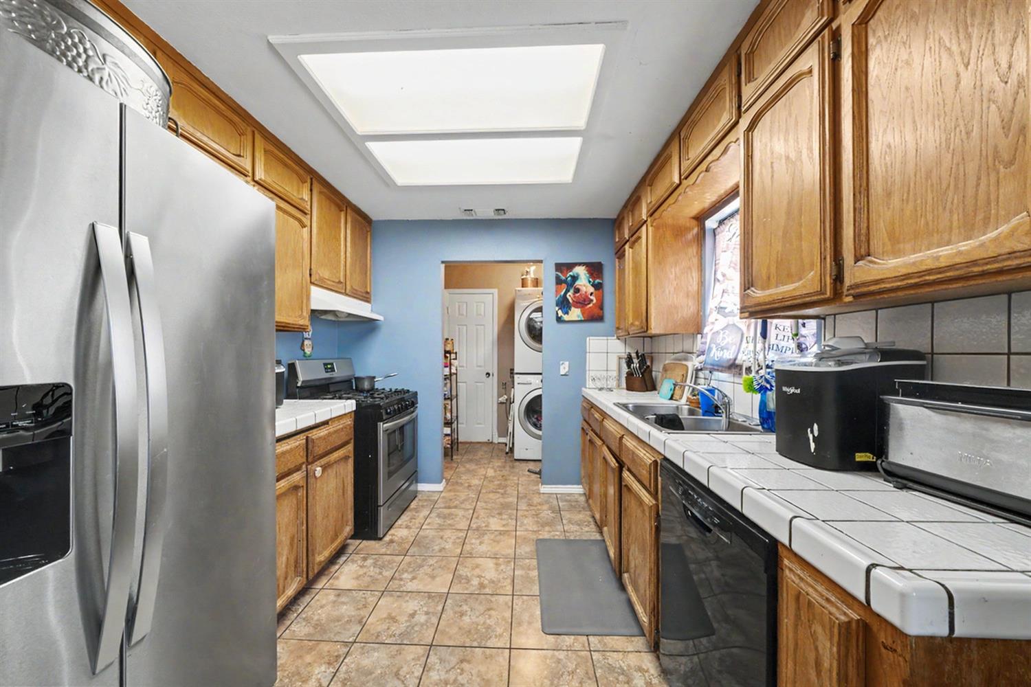 17112 Monreal Rd, Madera, CA 93636