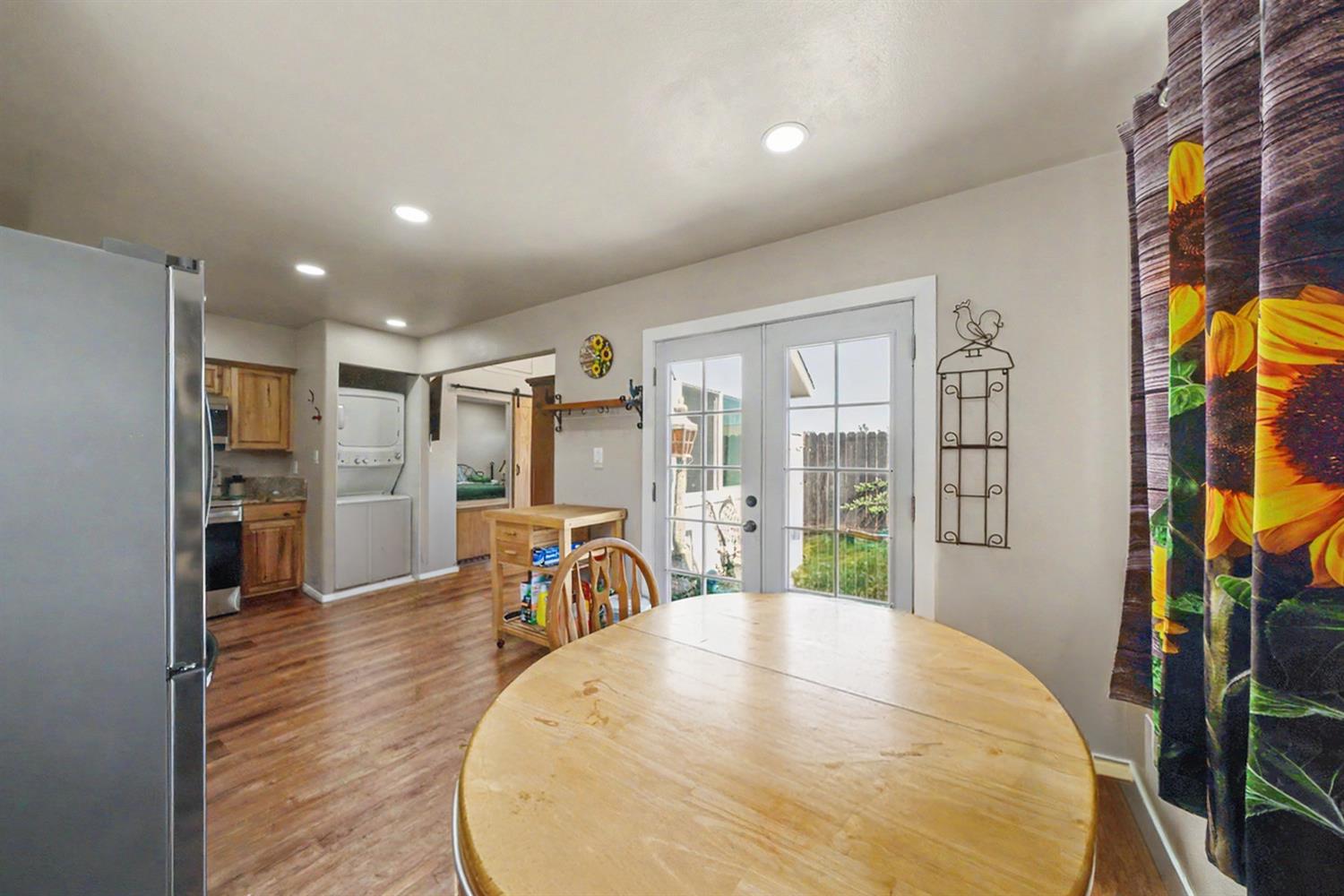 17112 Monreal Rd, Madera, CA 93636