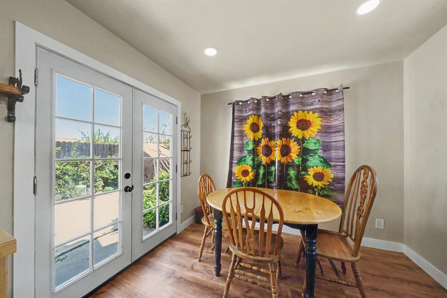 17112 Monreal Rd, Madera, CA 93636