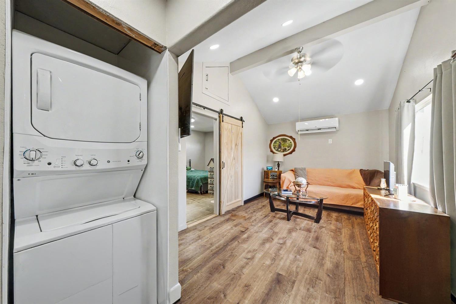 17112 Monreal Rd, Madera, CA 93636