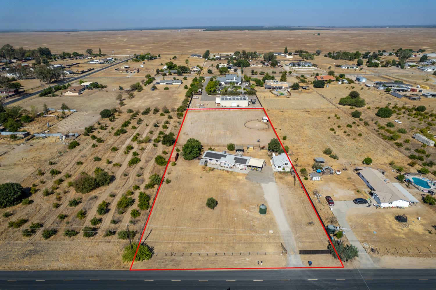 17112 Monreal Rd, Madera, CA 93636