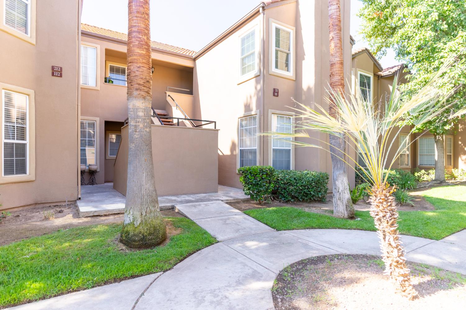 8147 N Cedar Ave #211, Fresno, CA 93720