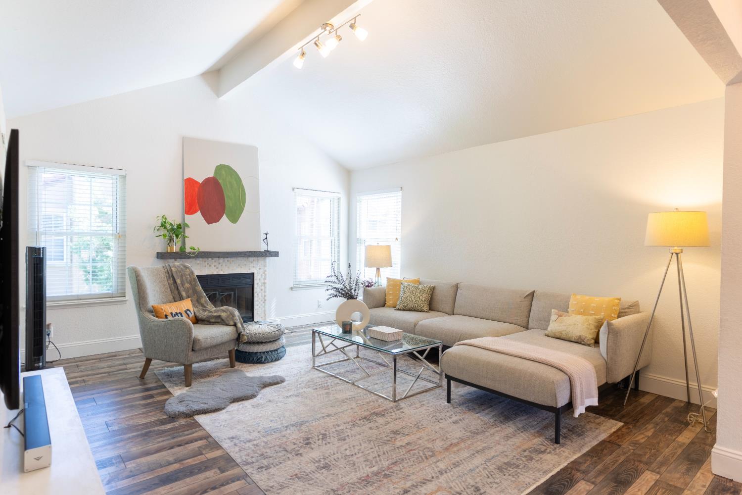 8147 N Cedar Ave #211, Fresno, CA 93720