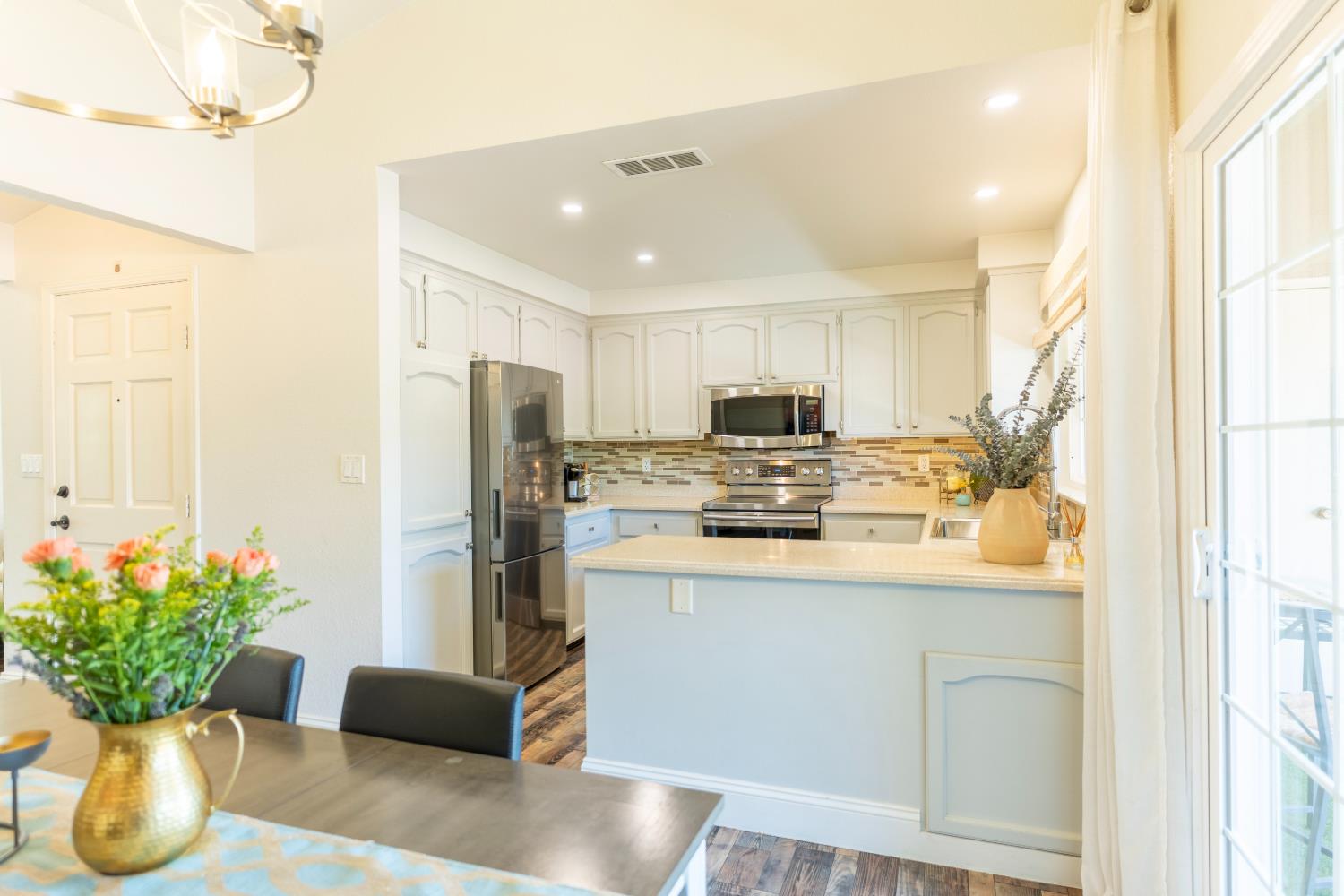 8147 N Cedar Ave #211, Fresno, CA 93720