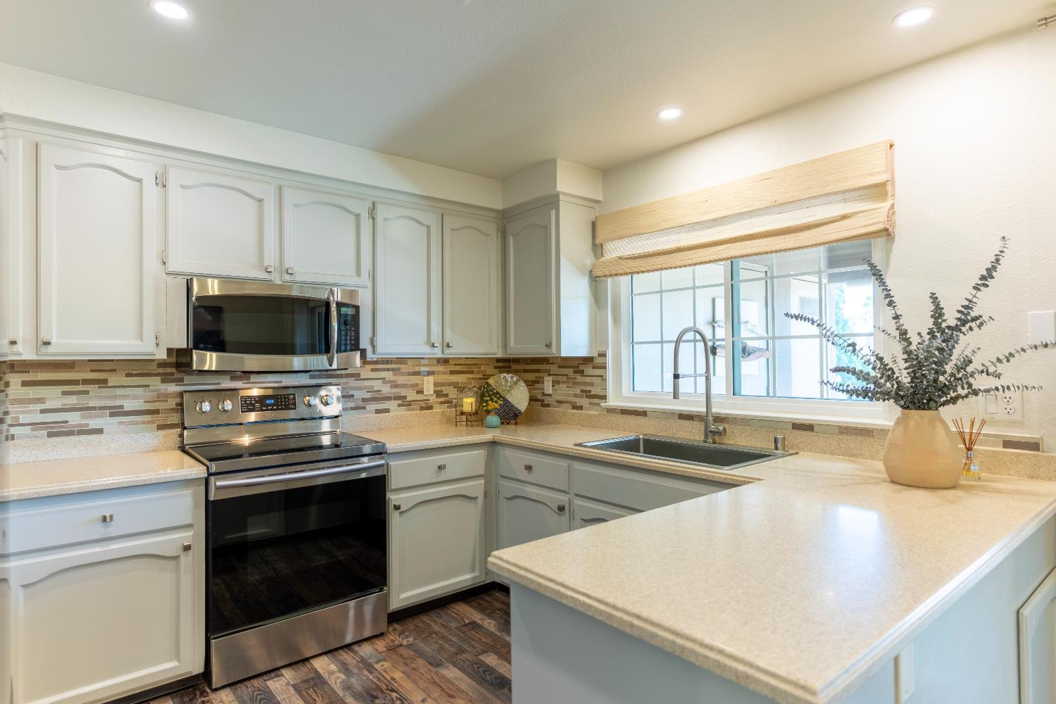 8147 N Cedar Ave #211, Fresno, CA 93720