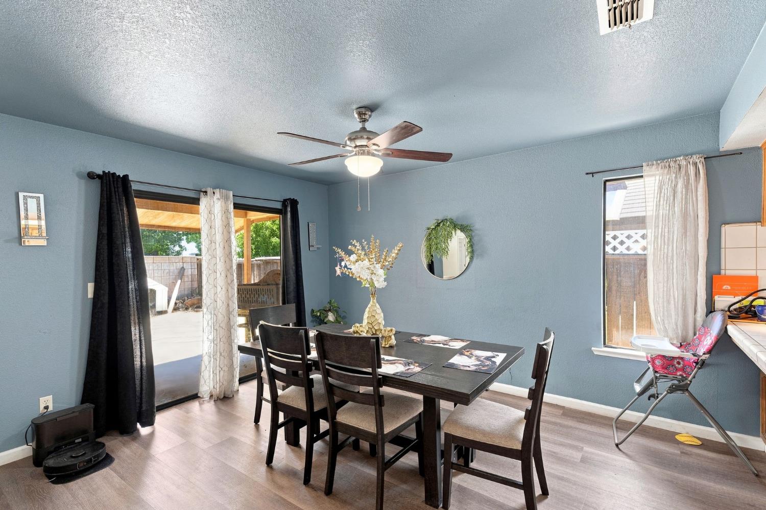 933 Barnett Way, Madera, CA 93637