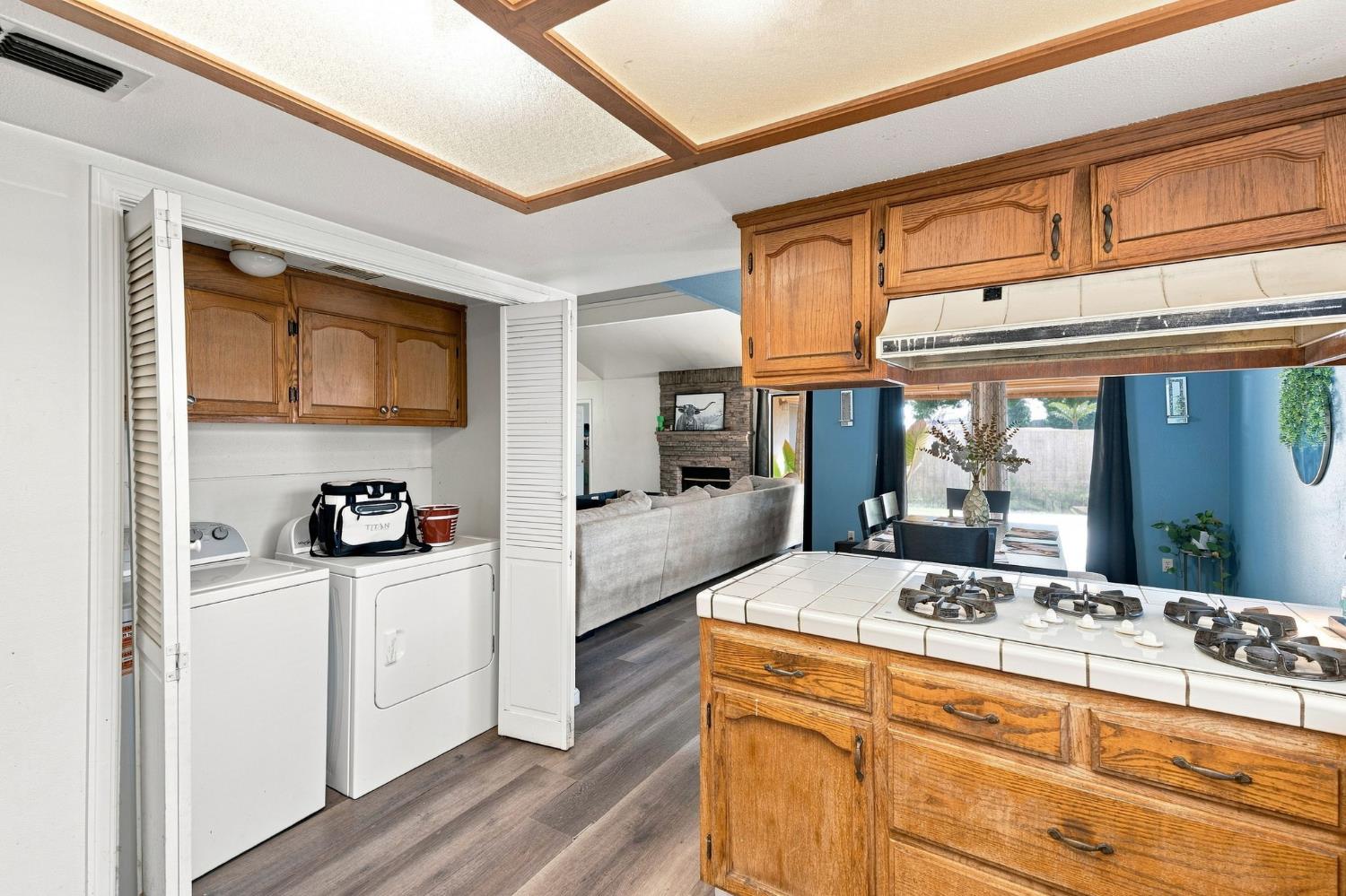 933 Barnett Way, Madera, CA 93637
