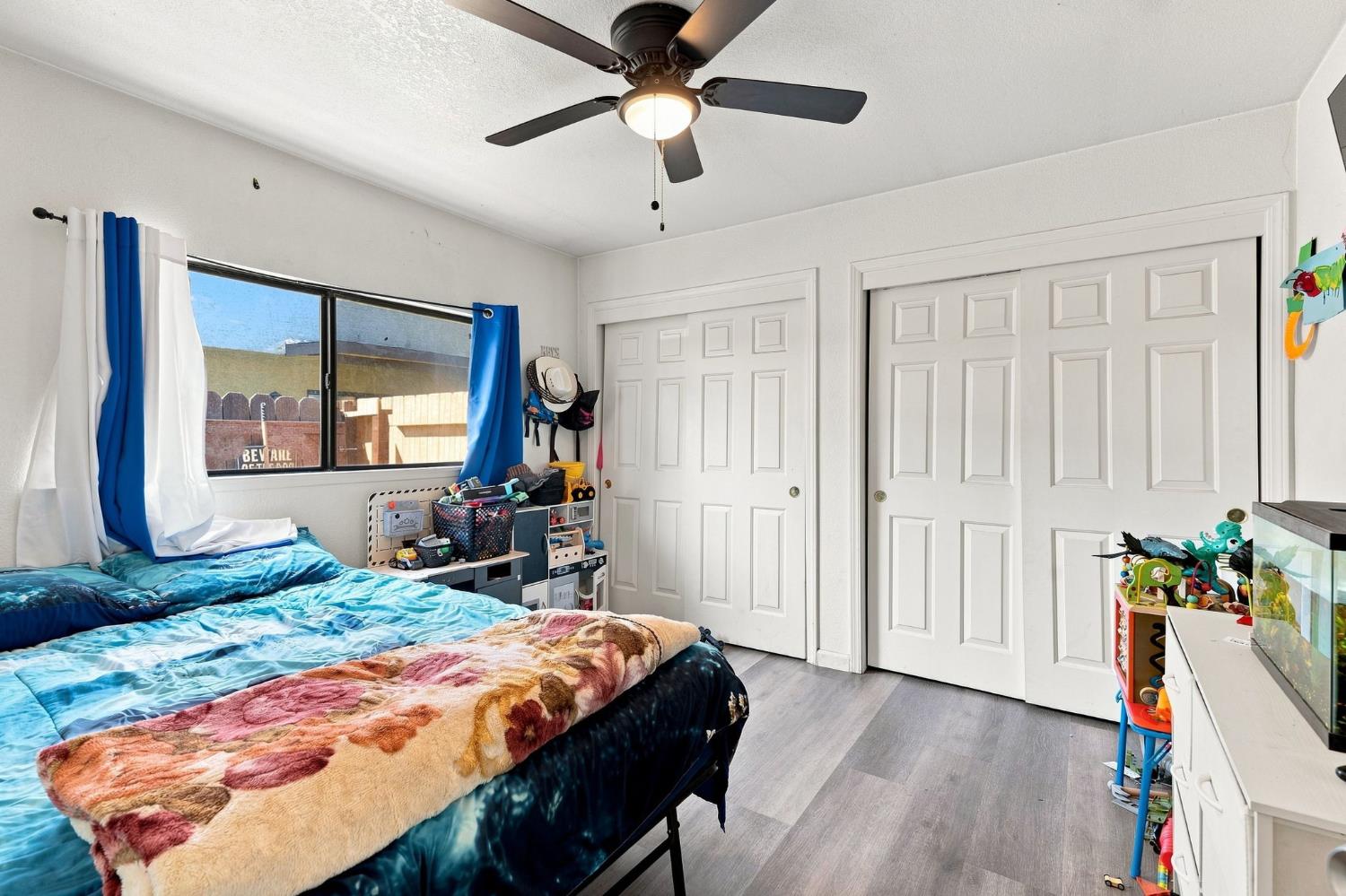 933 Barnett Way, Madera, CA 93637