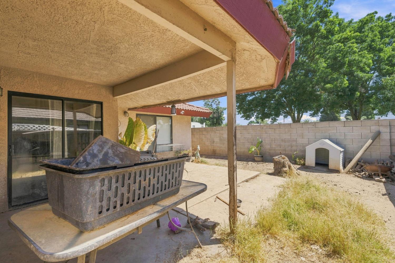 933 Barnett Way, Madera, CA 93637