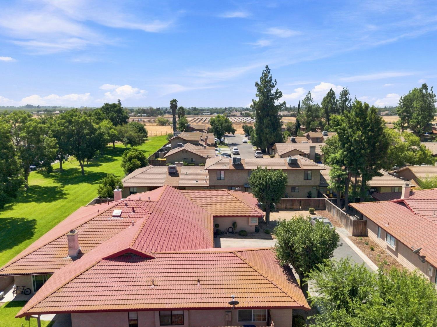 933 Barnett Way, Madera, CA 93637