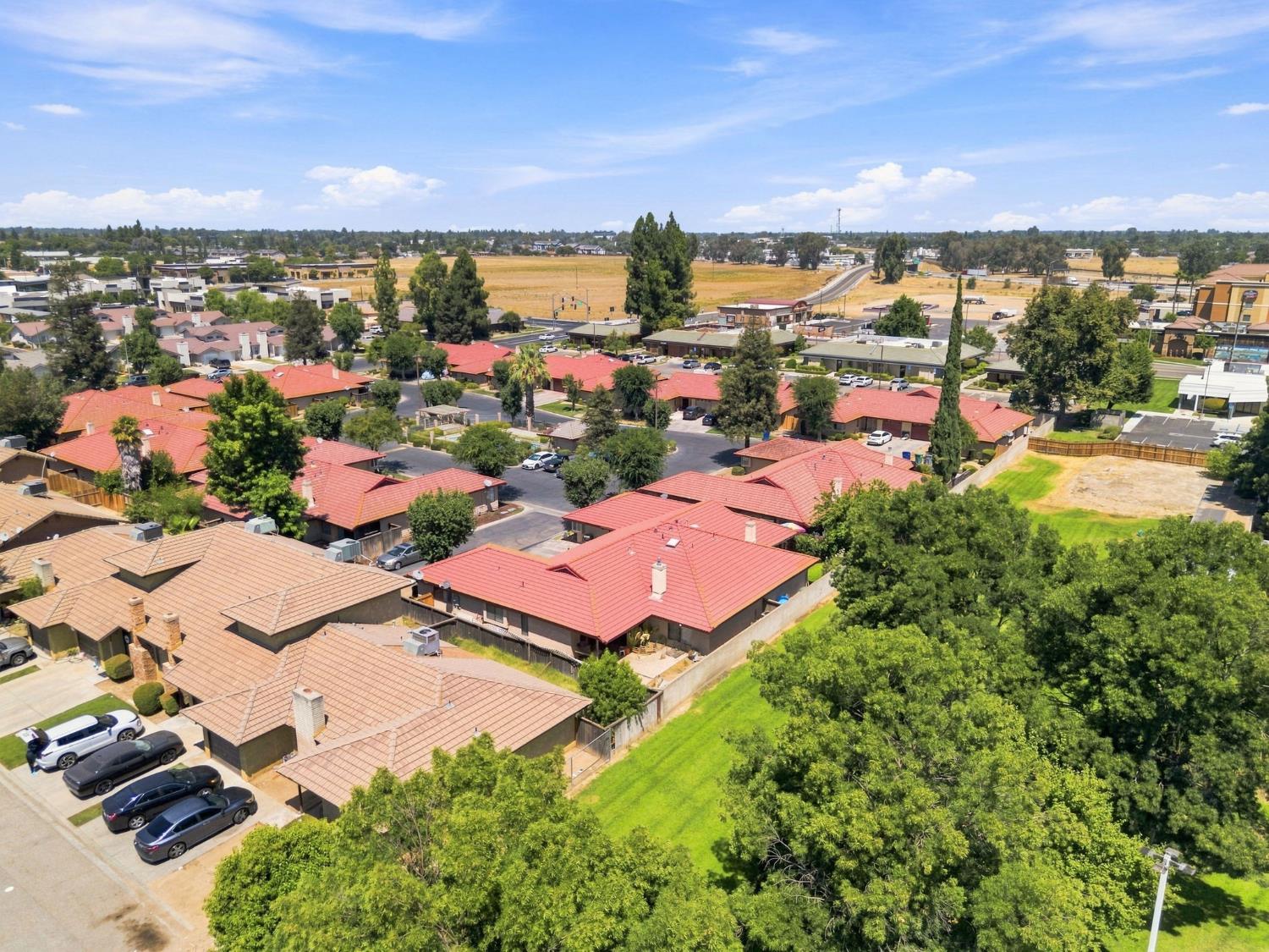 933 Barnett Way, Madera, CA 93637