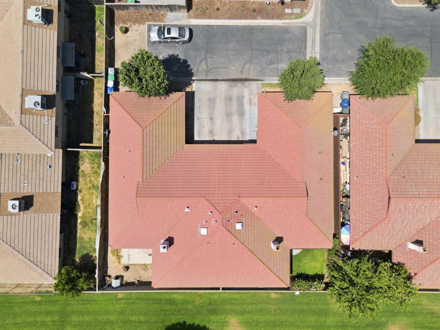 933 Barnett Way, Madera, CA 93637