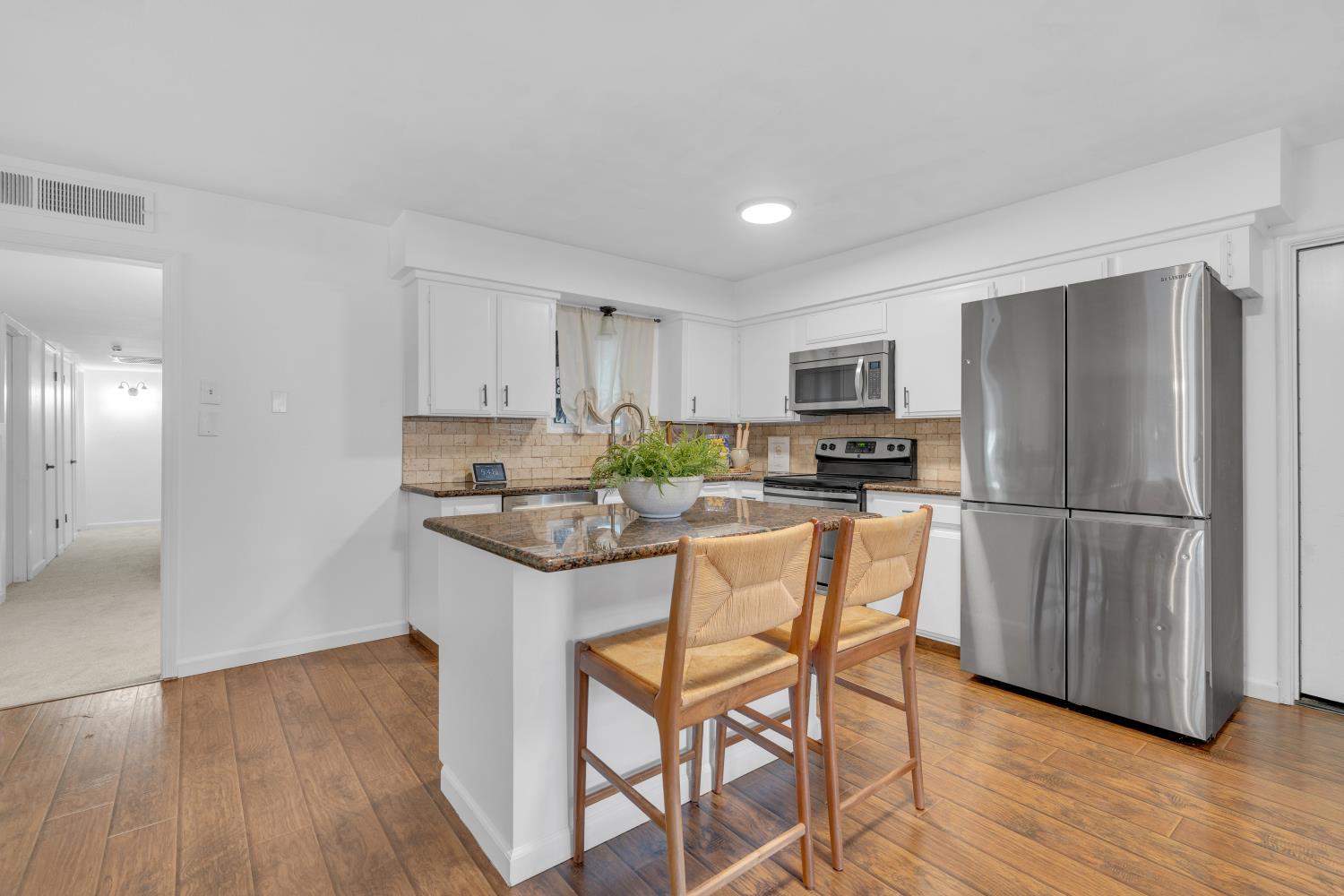 4538 E Ashcroft, Fresno, CA 93726