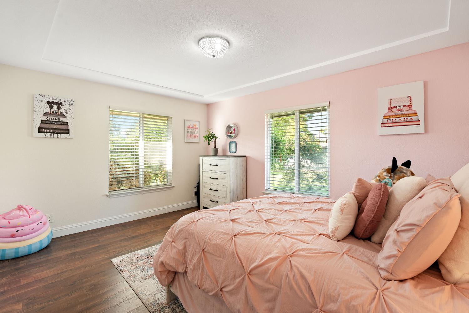 1112 S Sunnyside Ave, Fresno, CA 93727