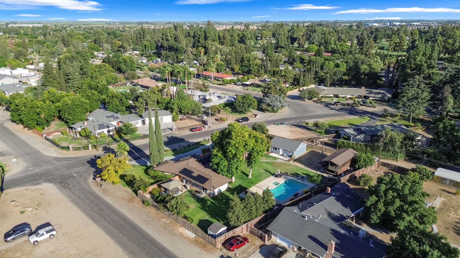 1112 S Sunnyside Ave, Fresno, CA 93727
