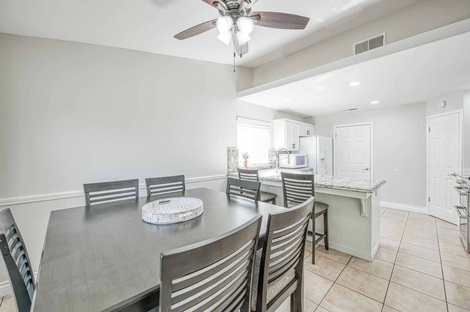 4792 W Mesa Ave, Fresno, CA 93722