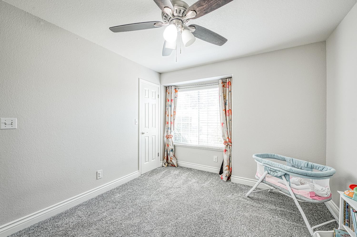4792 W Mesa Ave, Fresno, CA 93722