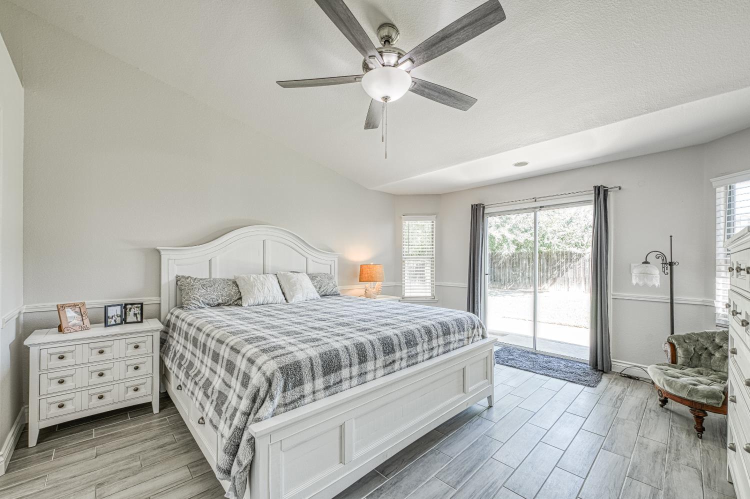 4792 W Mesa Ave, Fresno, CA 93722