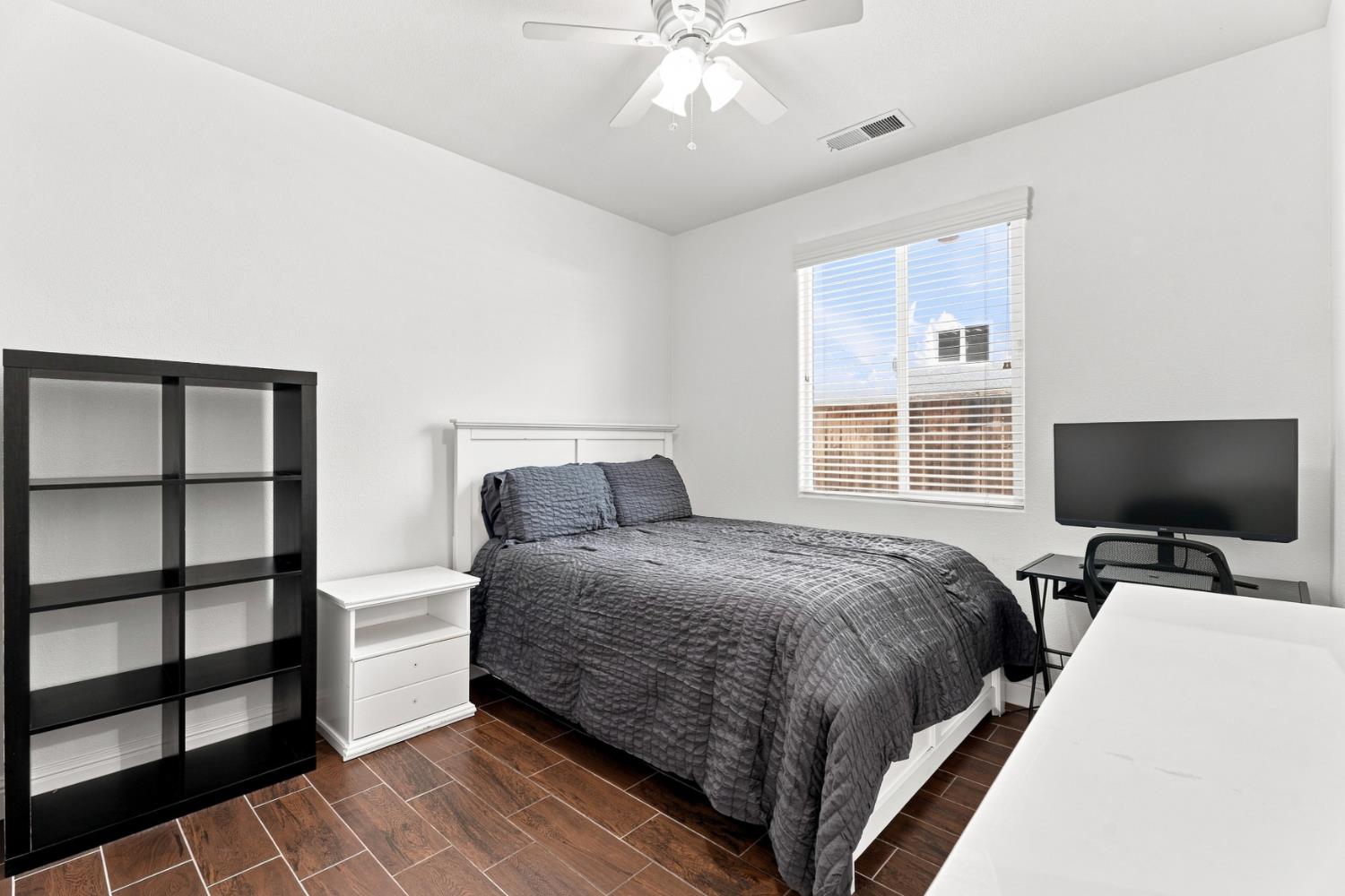 3905 Richmond Ave, Clovis, CA 93619