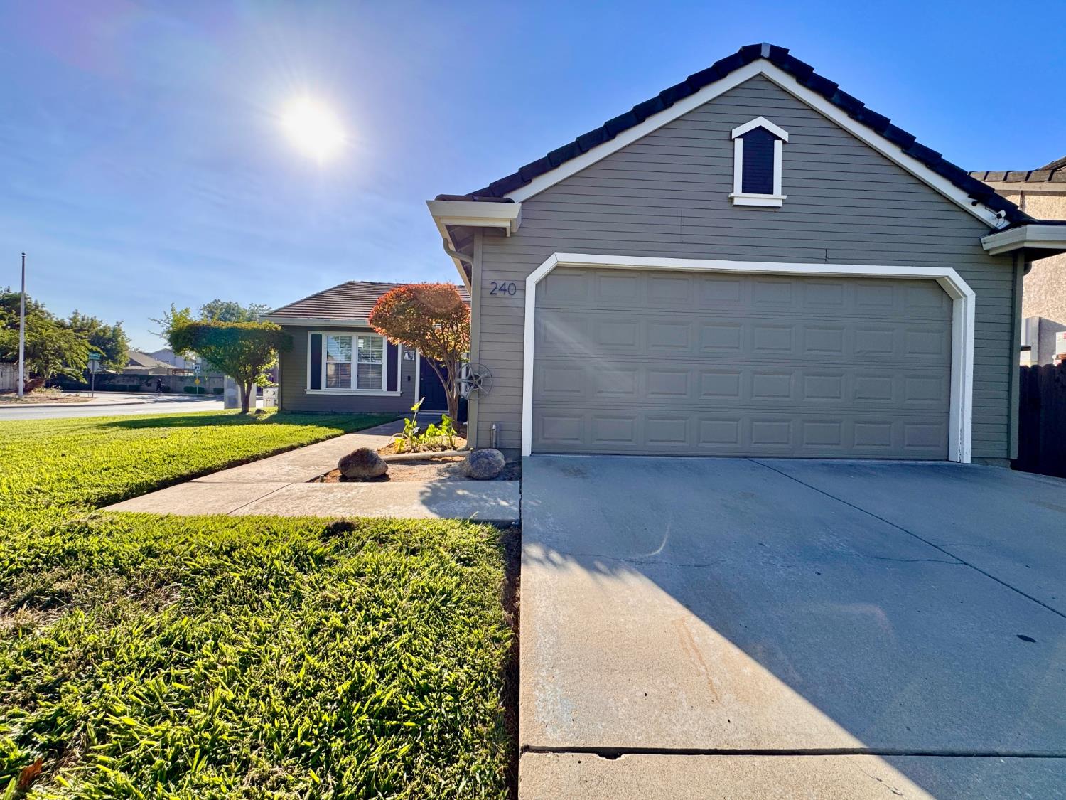 240 Gelf Ln, Modesto, CA 95357