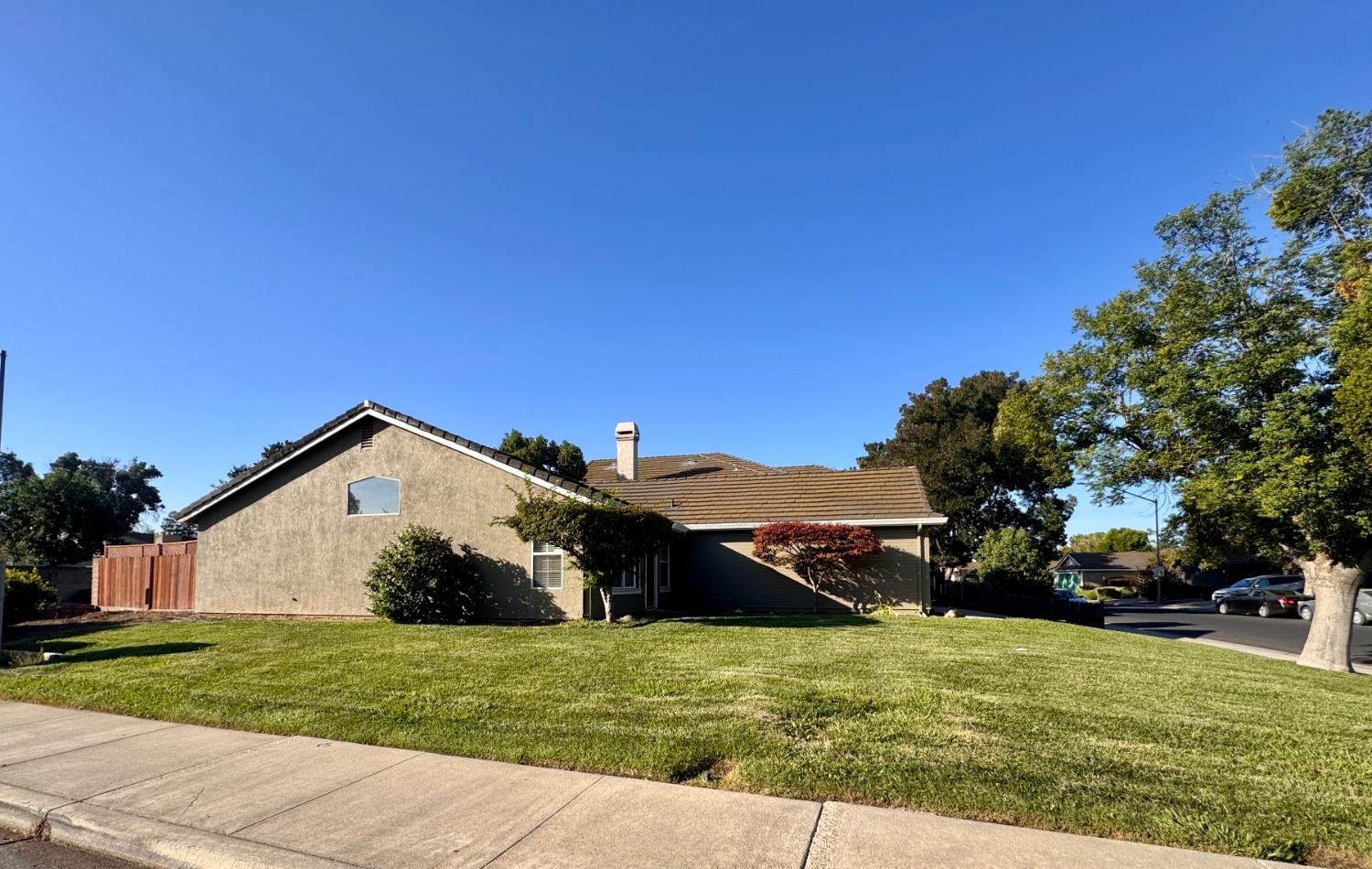 240 Gelf Ln, Modesto, CA 95357
