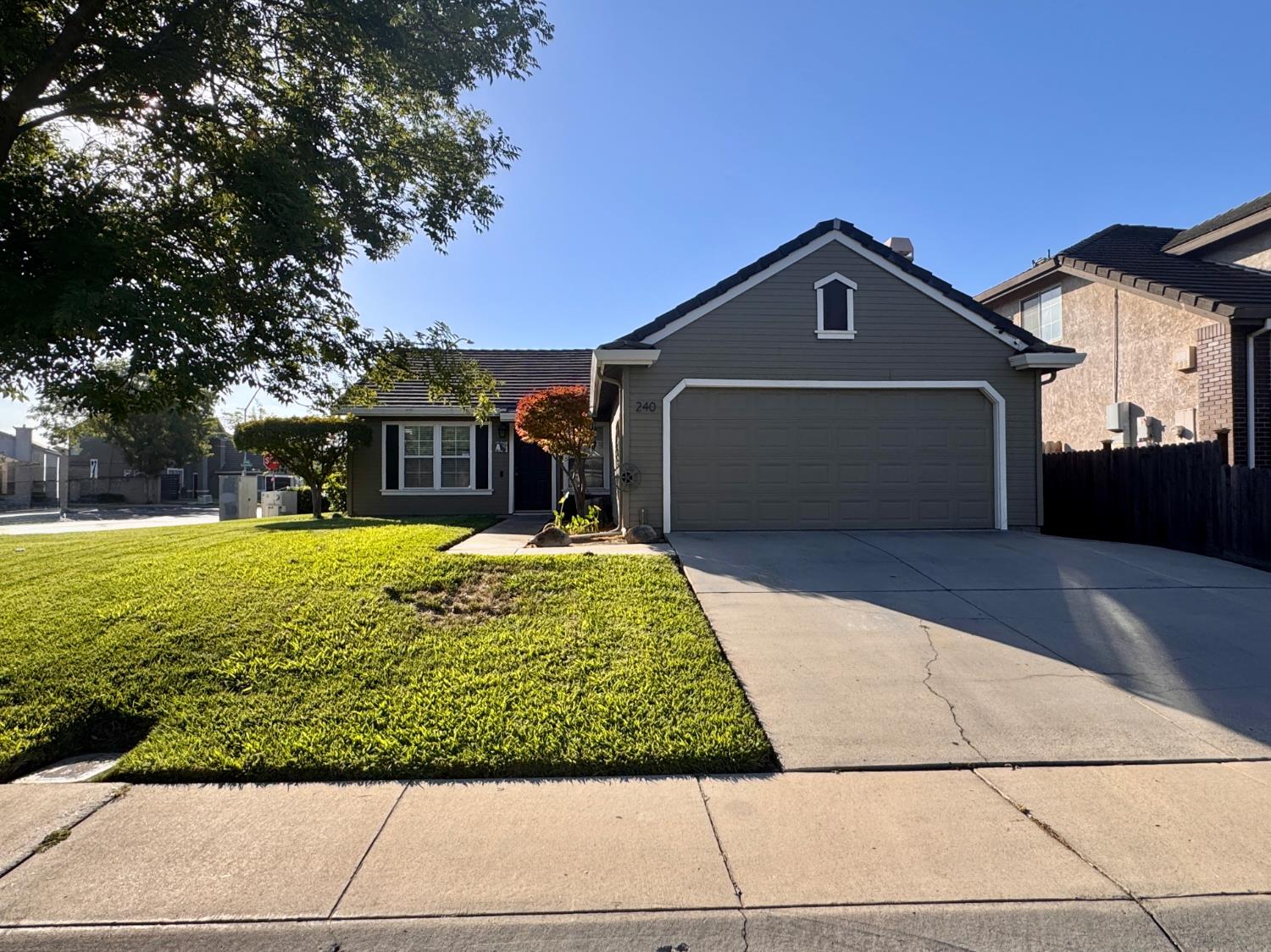 240 Gelf Ln, Modesto, CA 95357