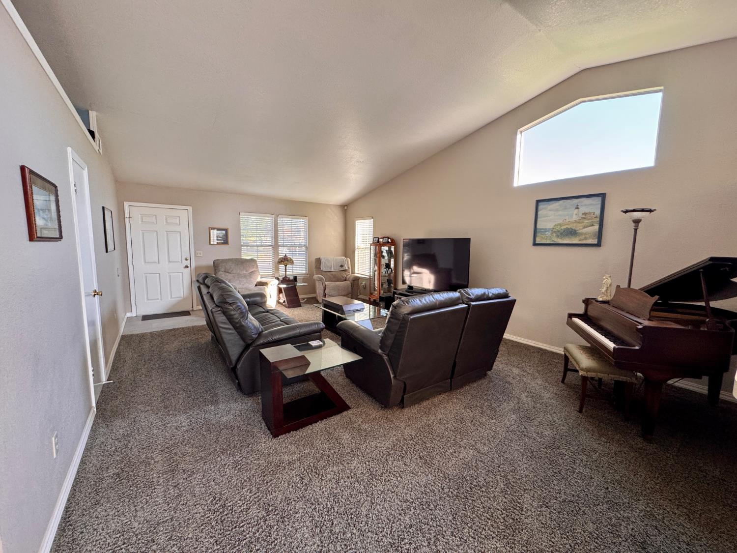 240 Gelf Ln, Modesto, CA 95357