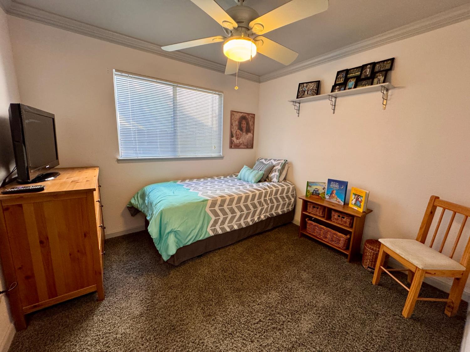 240 Gelf Ln, Modesto, CA 95357